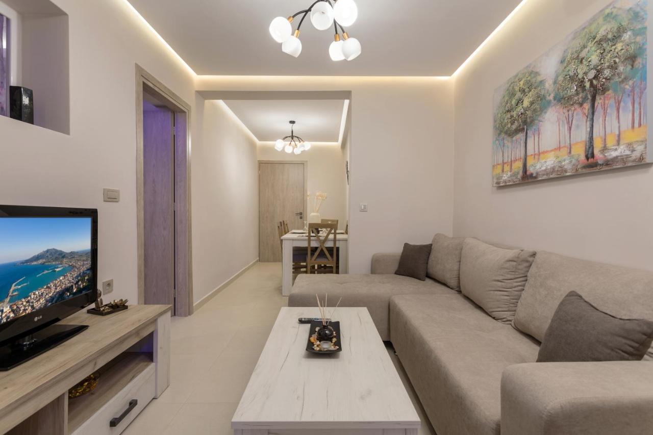 Evia'S Apartment - New Apartment In Town! 자킨토스 타운 외부 사진