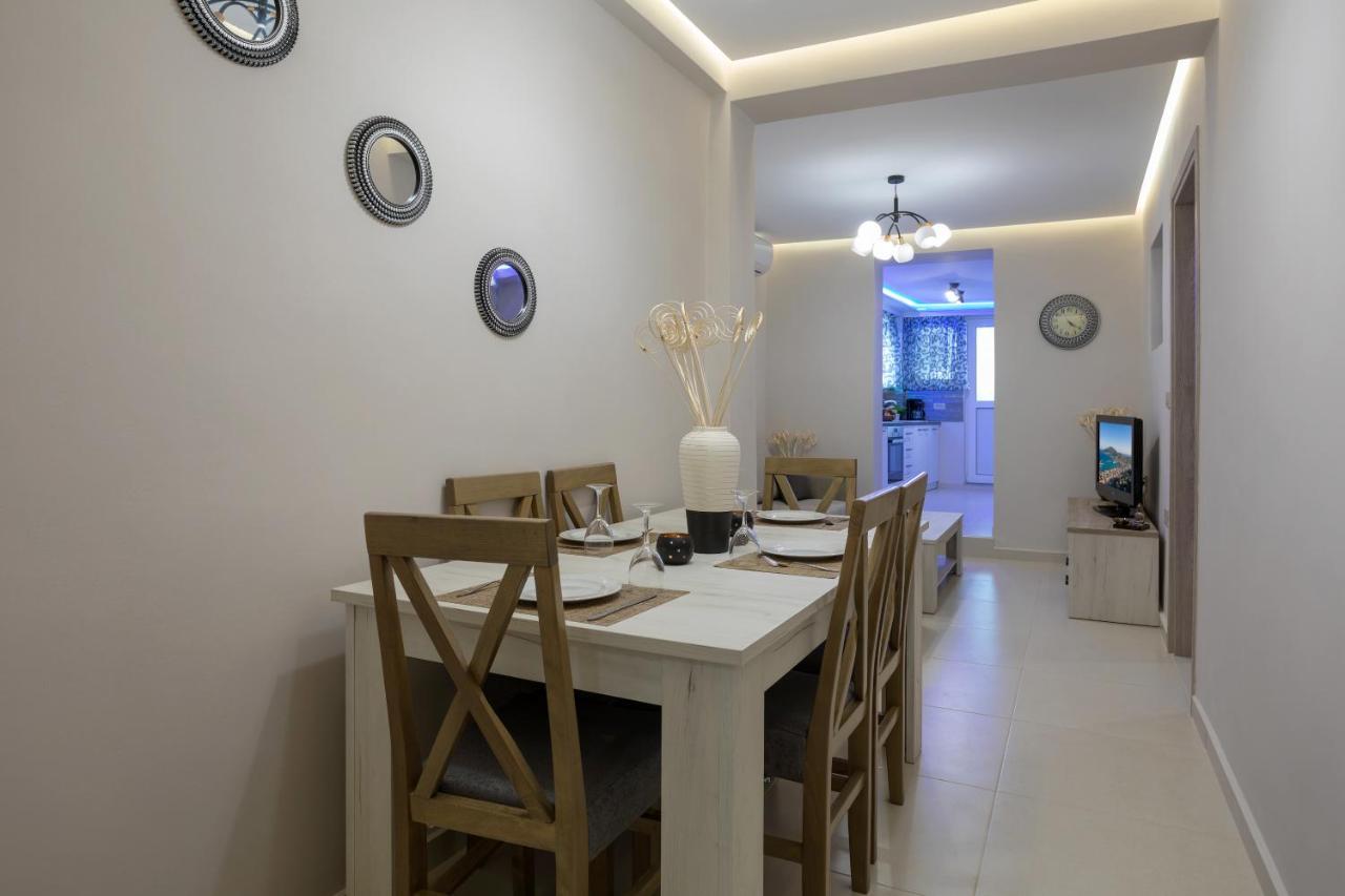 Evia'S Apartment - New Apartment In Town! 자킨토스 타운 외부 사진